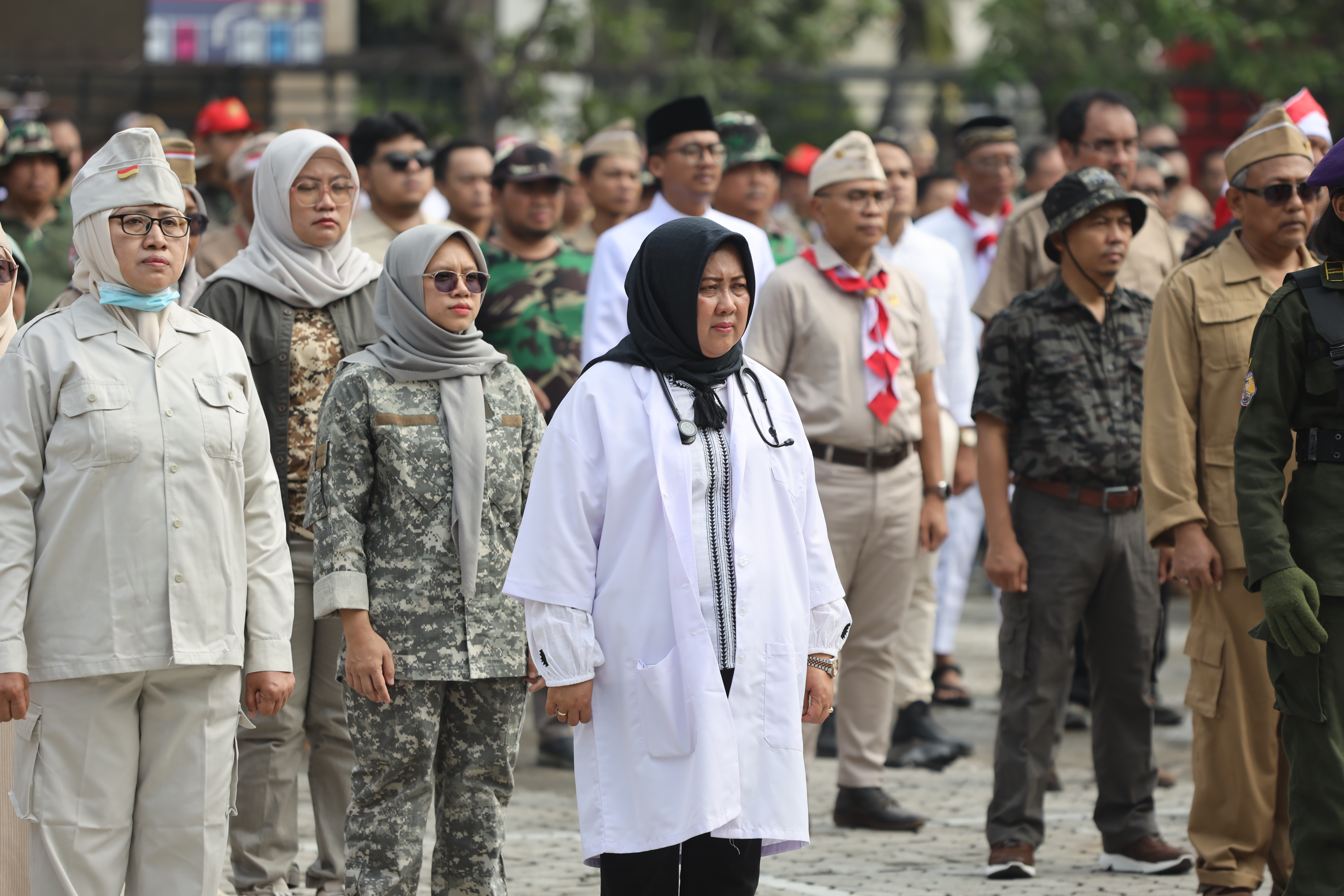 CIVITAS AKADEMIKA UNTAG SURABAYA GELAR UPACARA PERINGATAN HARI PAHLAWAN 10 NOVEMBER 2025